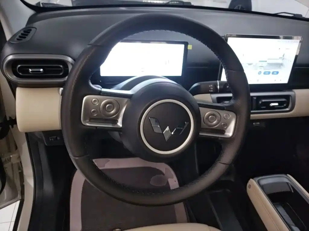 Wuling Motors Wuling Binguo PLUS 2024 2024 Model 330km 5-Seater