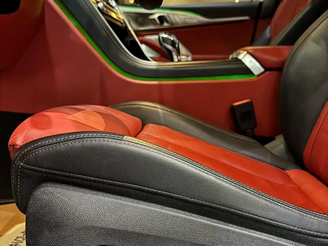 BMW 8 Series 2019 840i 4-Door Coupe Launch Limited Edition фото 3