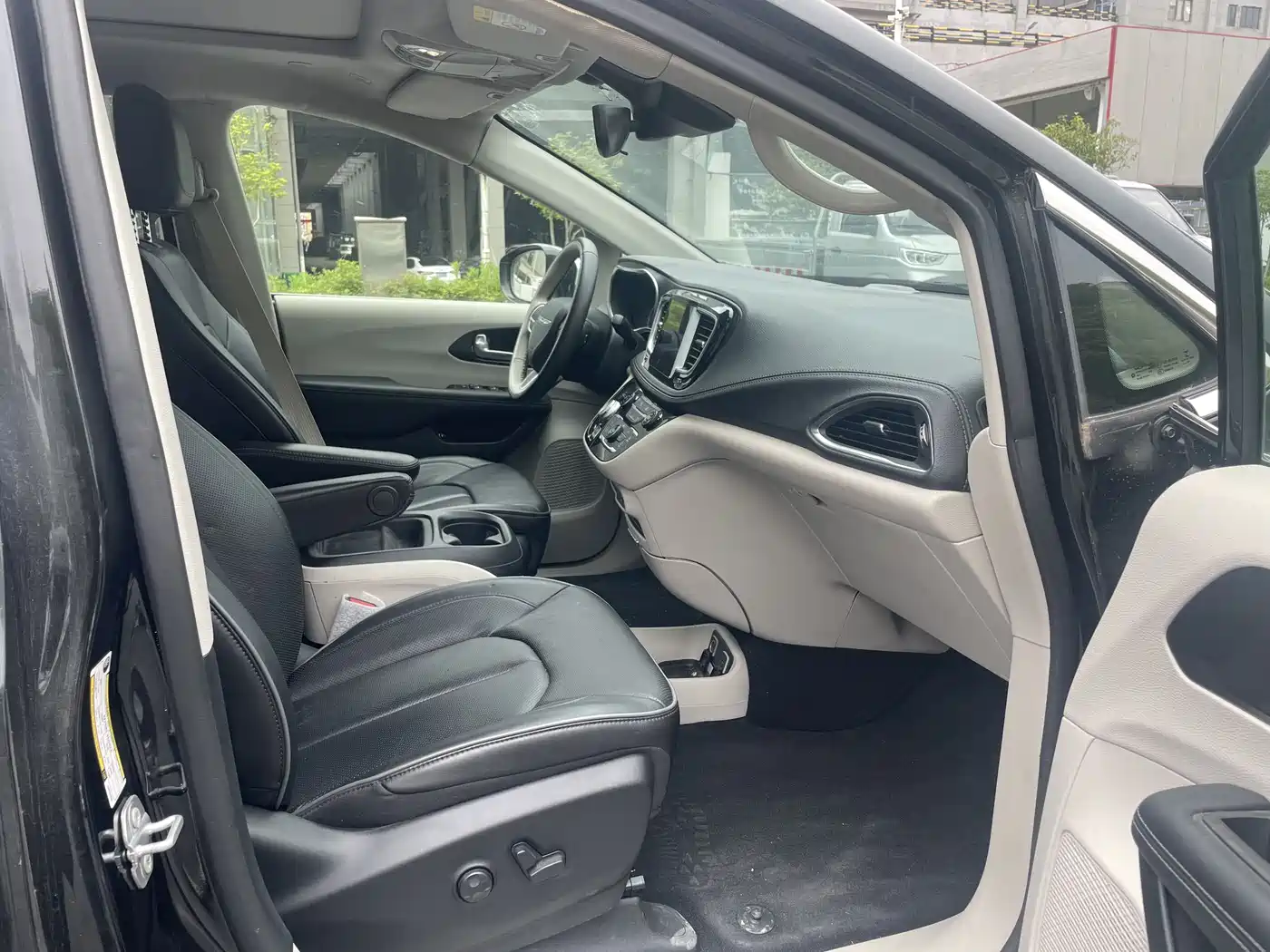 Chrysler Grand Caravan PHEV (Import) 2025 2019 3.6L Plug-in Hybrid