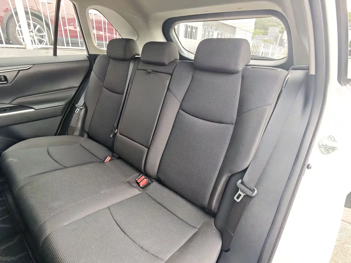Photo 14 - Toyota RAV4 Rongfang
