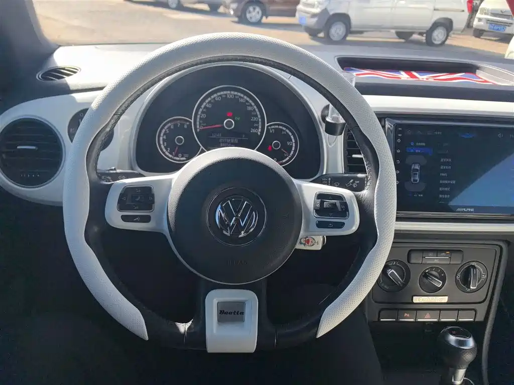 Volkswagen Beetle 2015 180TSI фото 6