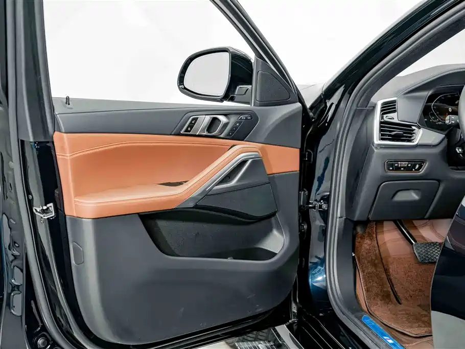 BMW X6 2023 2022 Facelift xDrive30i M Sport Package