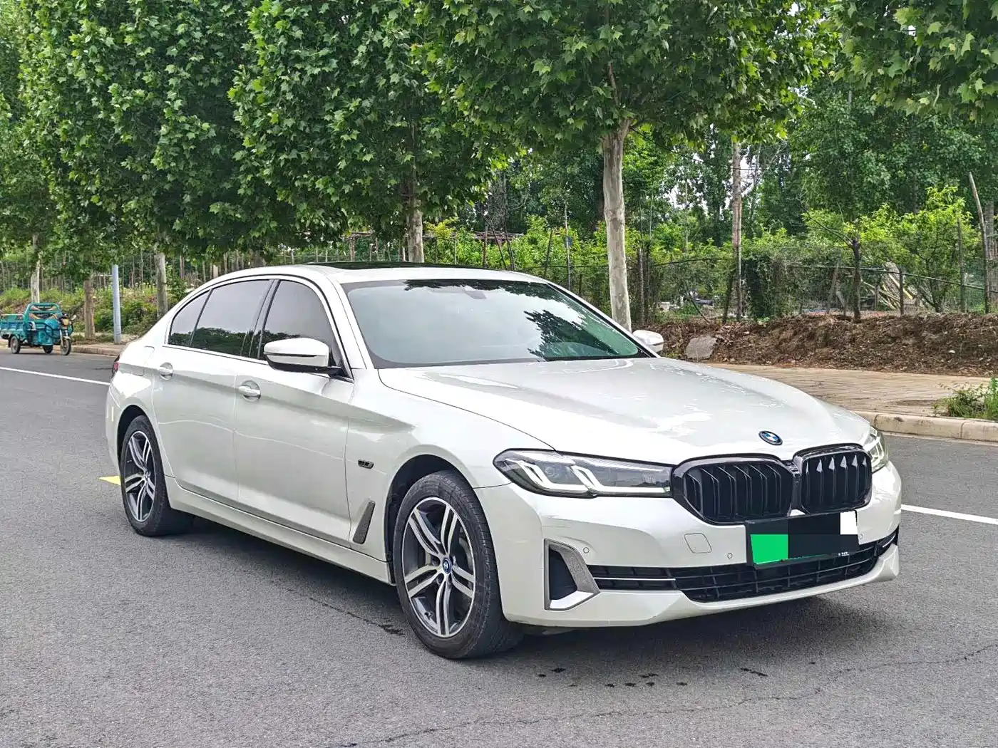 BMW 5 Series New Energy 2022 535Le Luxury Package фото 3
