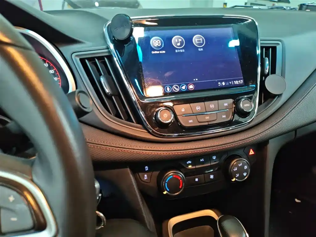 Chevrolet Monza 2020 Mild Hybrid RS 330T Automatic Smooth Edition фото 13