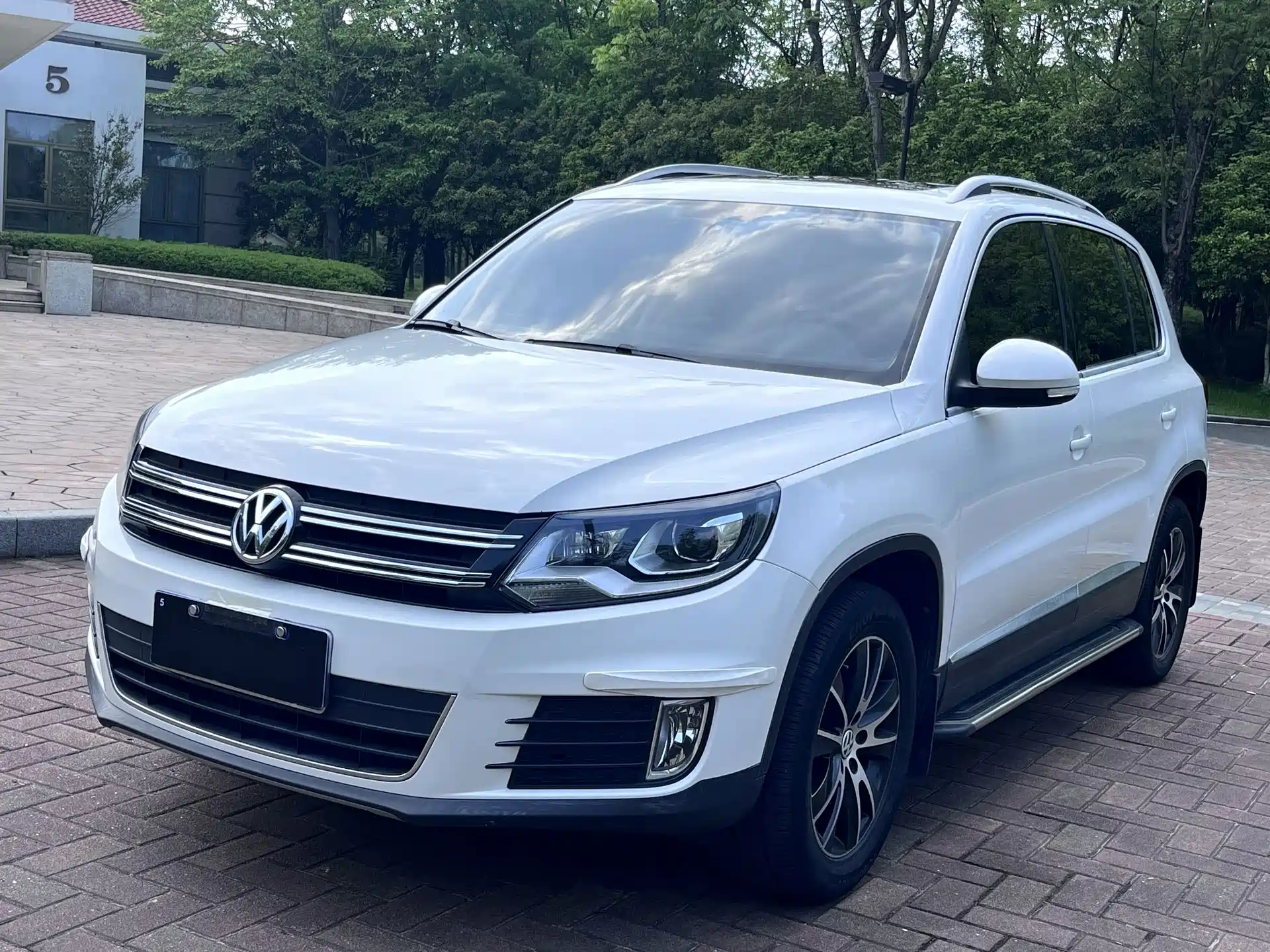 Фото 1 - Volkswagen Tiguan
