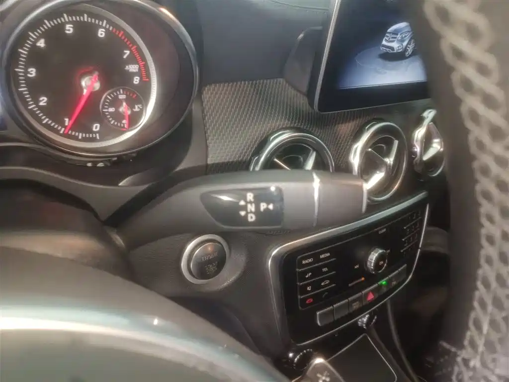 Mercedes-Benz GLA 2019 GLA 200 Fashion фото 14
