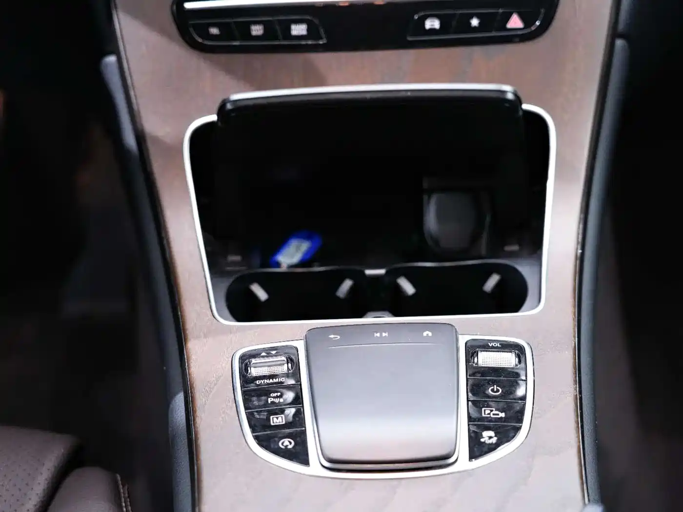 Mercedes-Benz GLC 2022 Facelift GLC 300 L 4MATIC Dynamic Collector's Edition фото 21