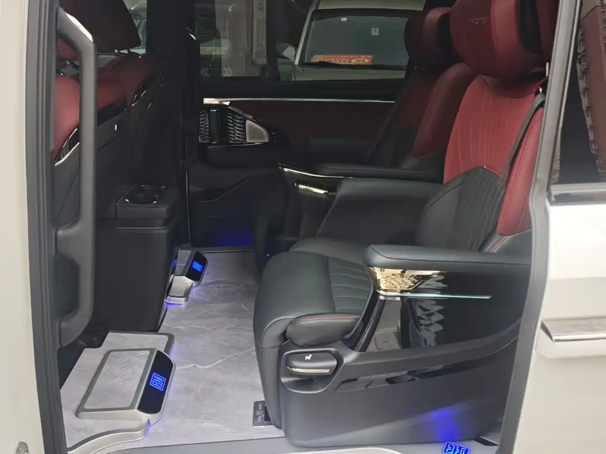 GAC Trumpchi Trumpchi M8 2025 Model Master Series Super Hybrid Edition фото 8