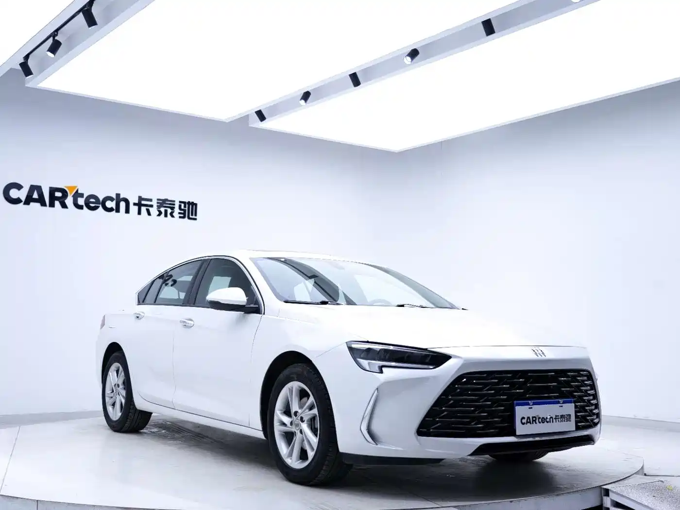 Buick Regal 2024 25T Ultra Comfort Edition фото 9