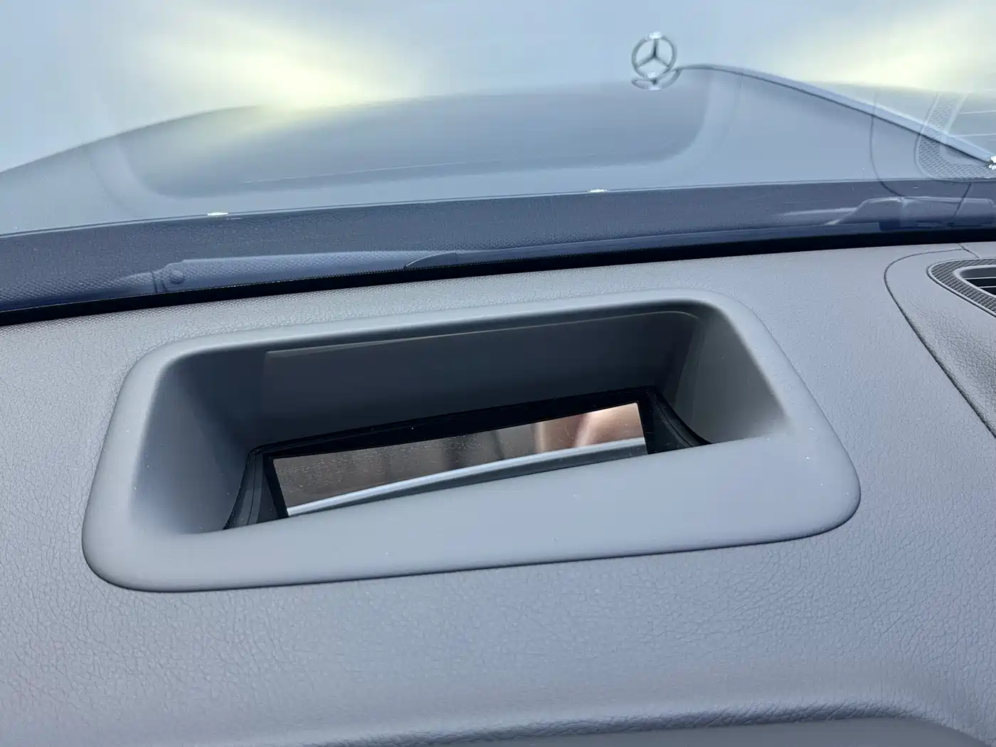 Mercedes-Benz Maybach S-Class 2025 Model S 480 4MATIC фото 19