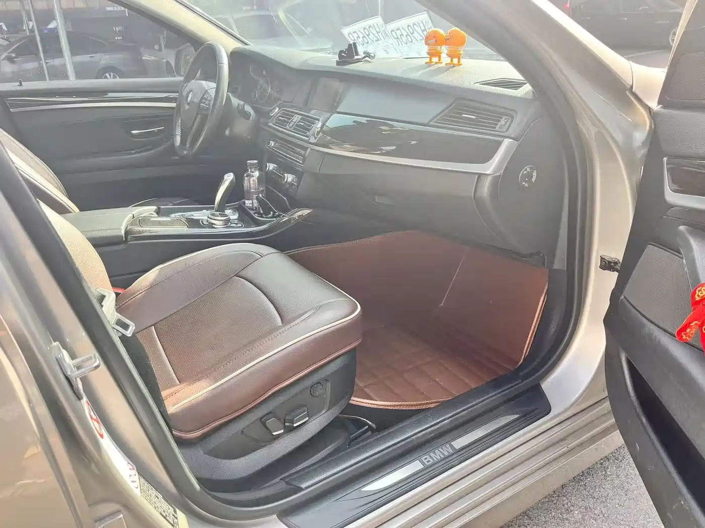 BMW 5 Series 2013 530Li Leadership фото 6