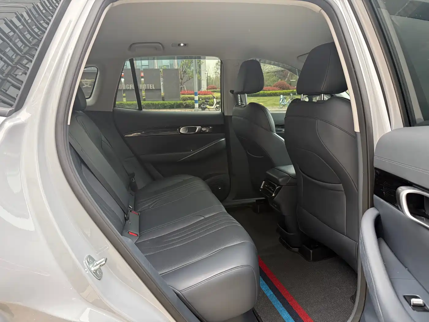 GEELY GALAXY GALAXY E5