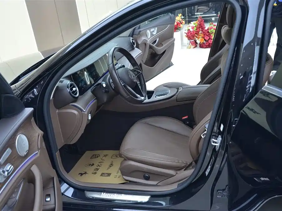 Mercedes-Benz E-Class 2023 Facelift E 300 L Luxury фото 4