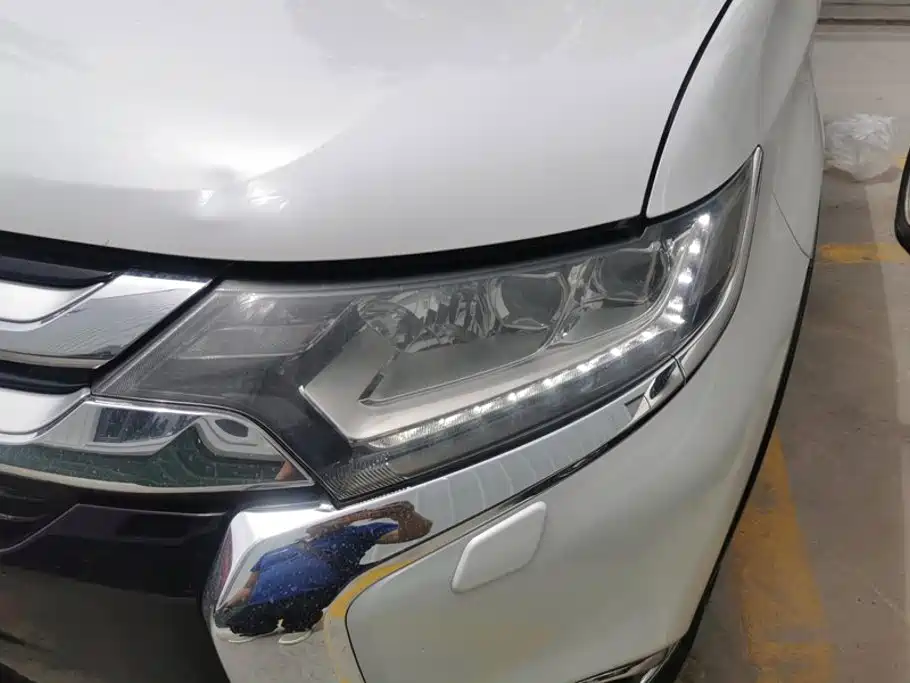Mitsubishi Outlander 2017 2016 2.4L 4WD Elite Edition 5-seater