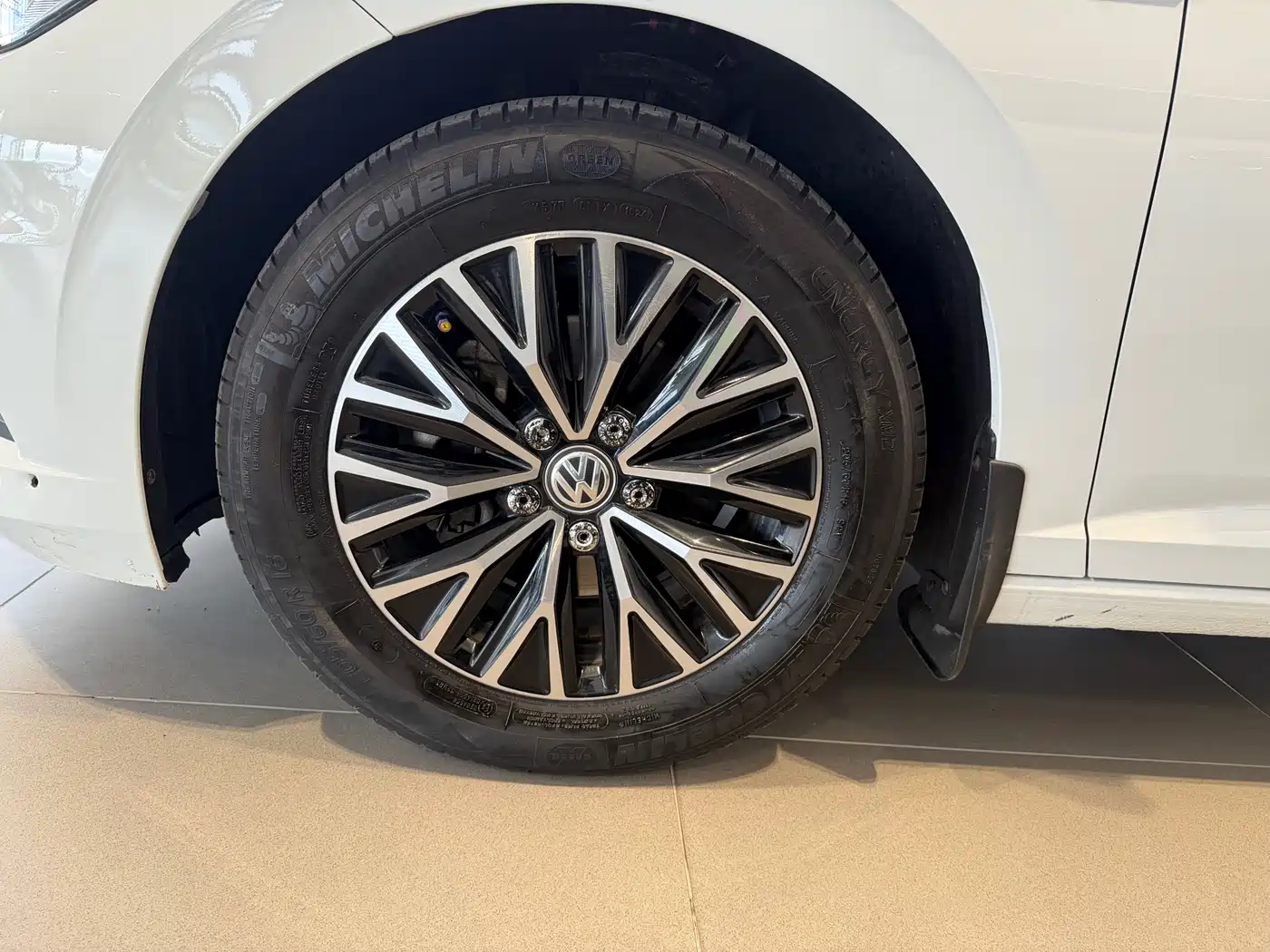 Volkswagen Sagitar 2021 280TSI DSG Comfort Smart Connect Edition фото 16