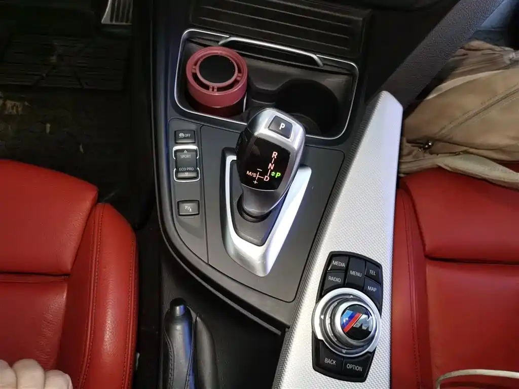 BMW 3 Series GT 2016 320i Design Package фото 14