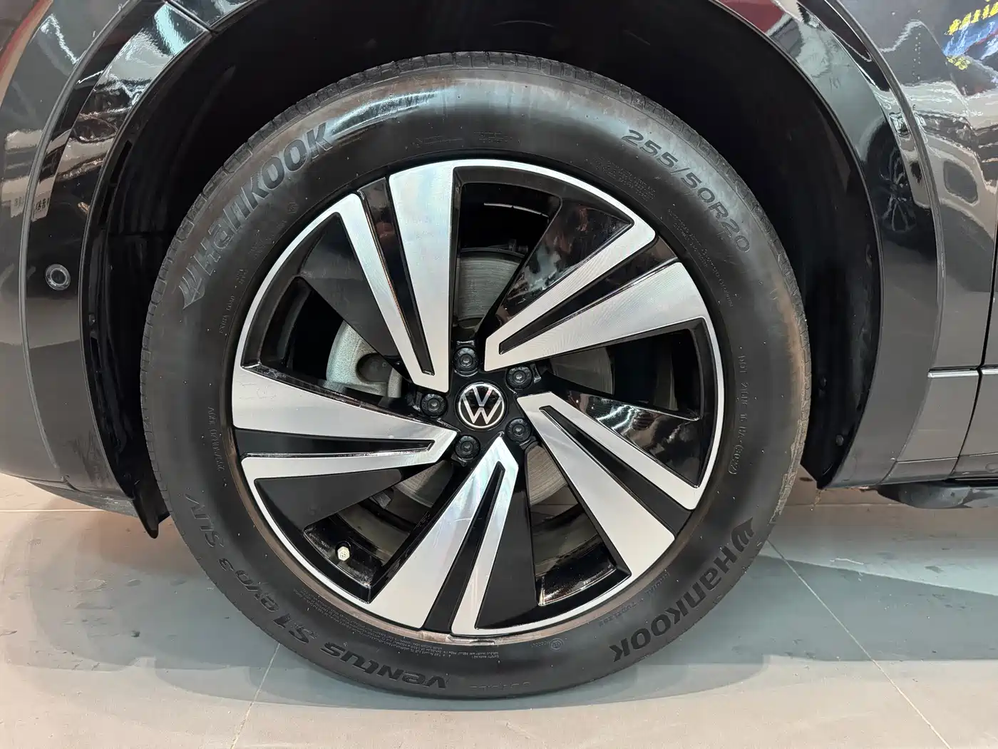 Volkswagen Talagon 2023 380TSI 4WD R-Line Touring Edition фото 15