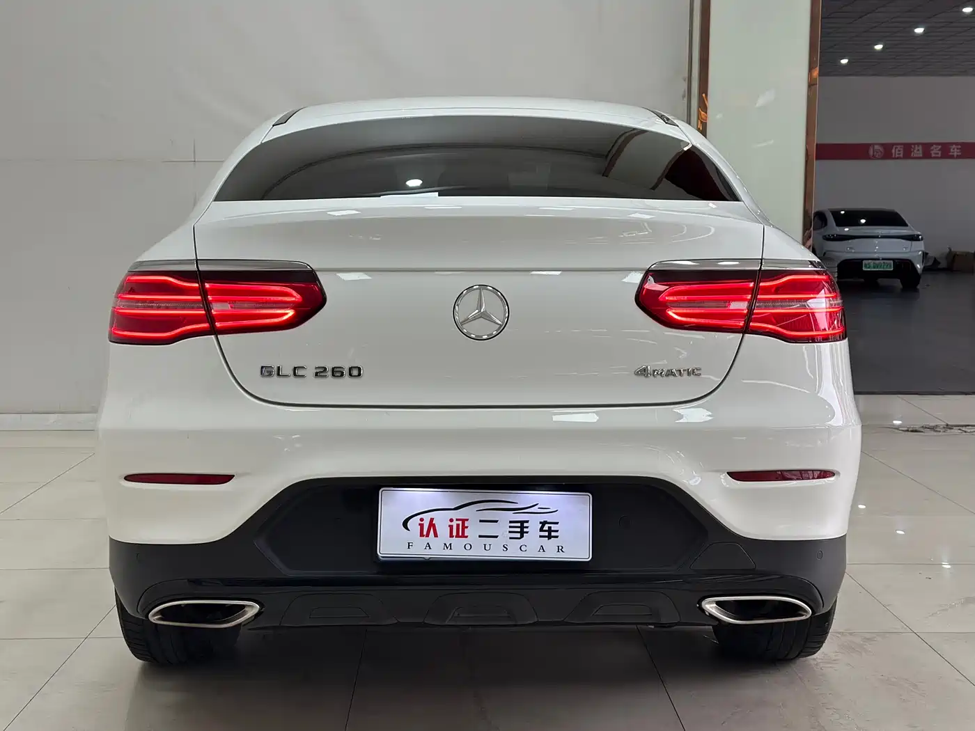 Mercedes-Benz GLC Coupe 2019 GLC 260 4MATIC Coupe SUV фото 17