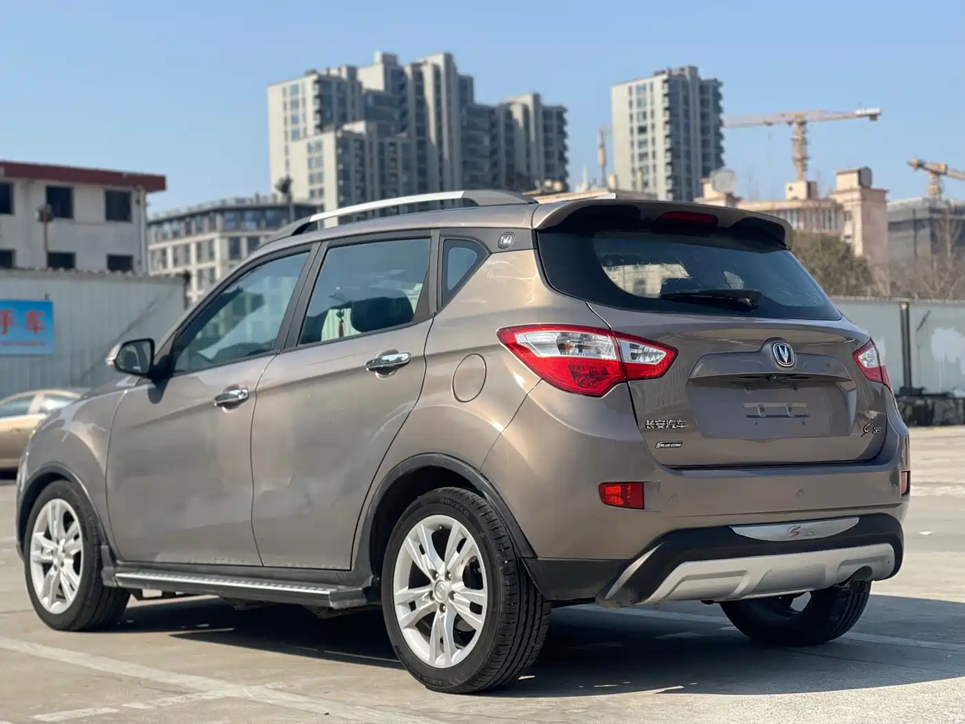 Photo 14 - Changan CS35