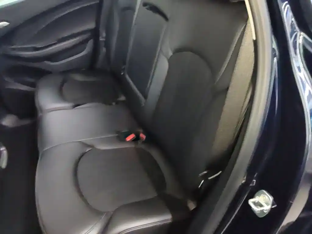 Фото 17 - Buick Envision Plus