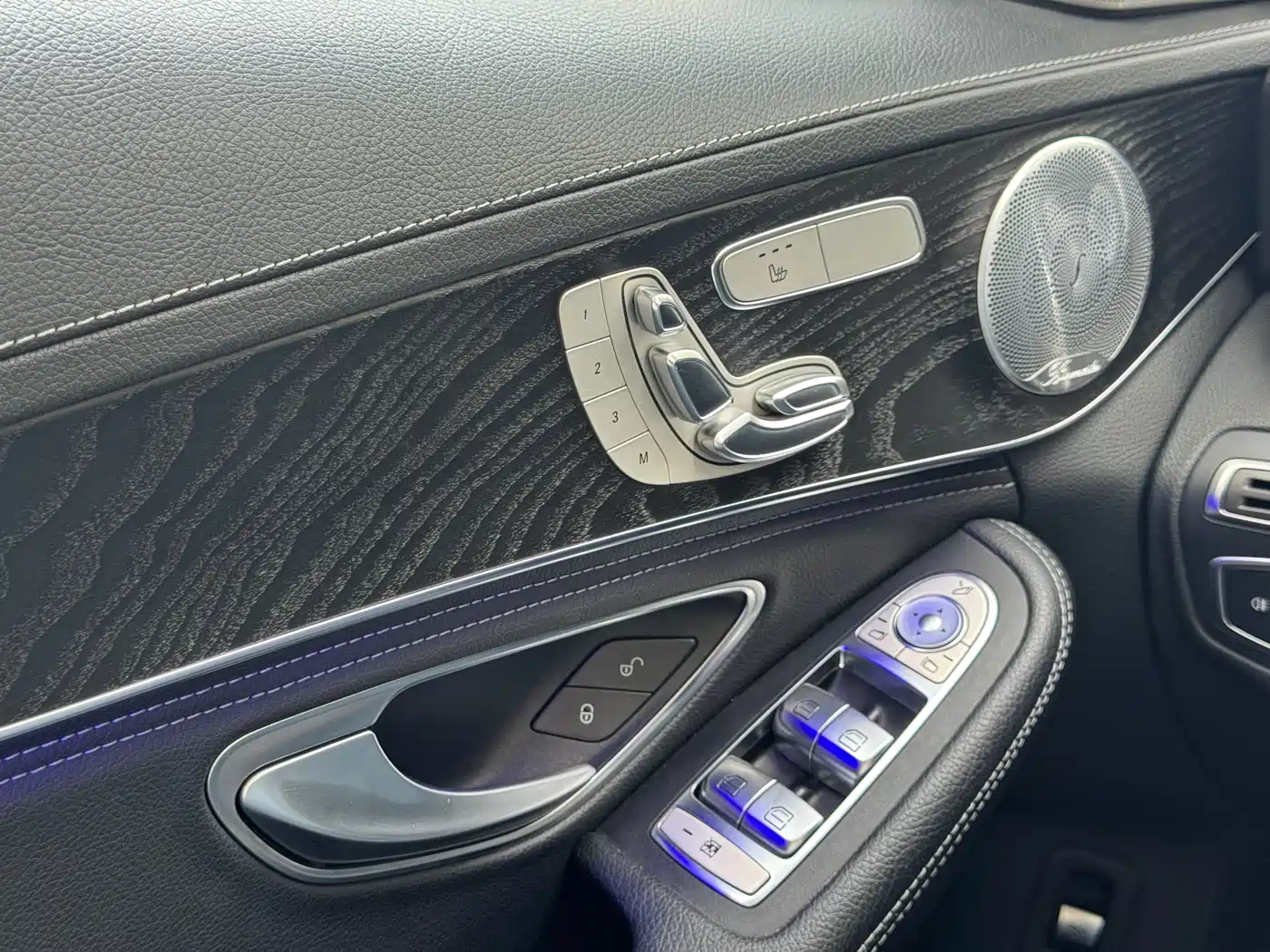 Mercedes-Benz C-Class 2021 C 260 L Sport Starry Exclusive Edition фото 15
