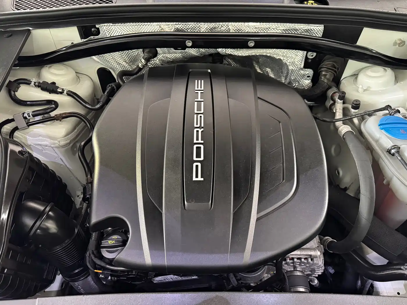Porsche Macan 2017 Macan 2.0T фото 18