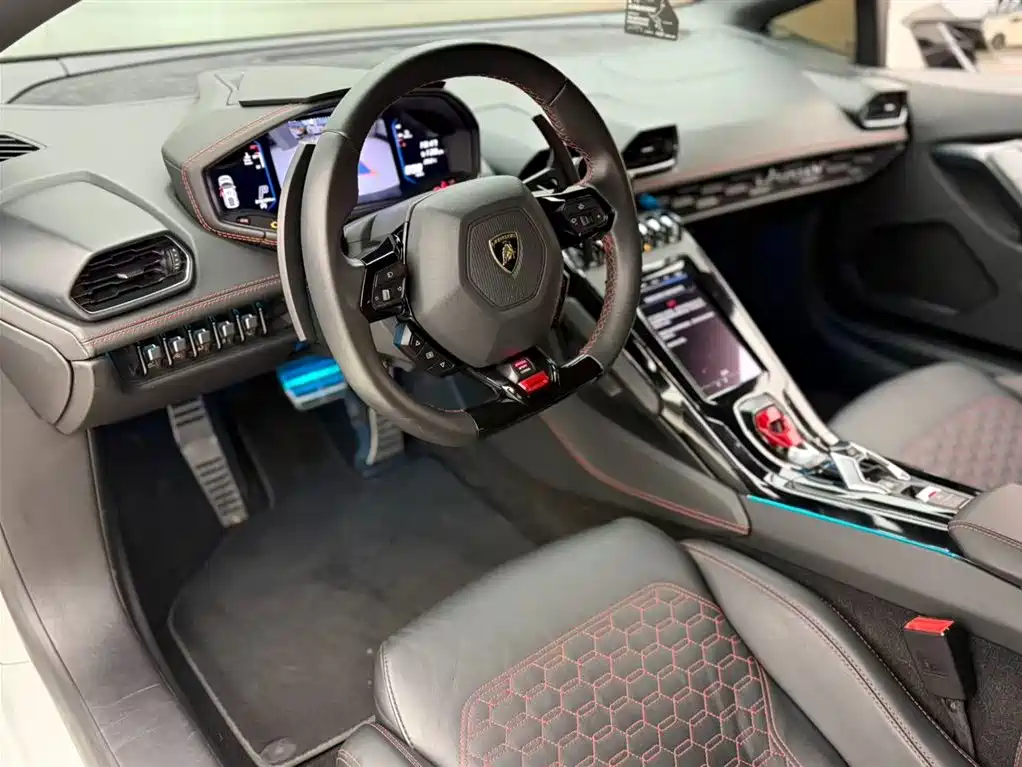 Lamborghini Huracán 2020 Huracán EVO RWD фото 4