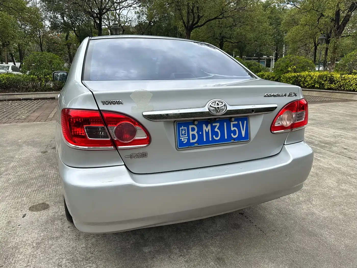 Toyota Corolla 2011 1.6L Automatic Classic Edition фото 13