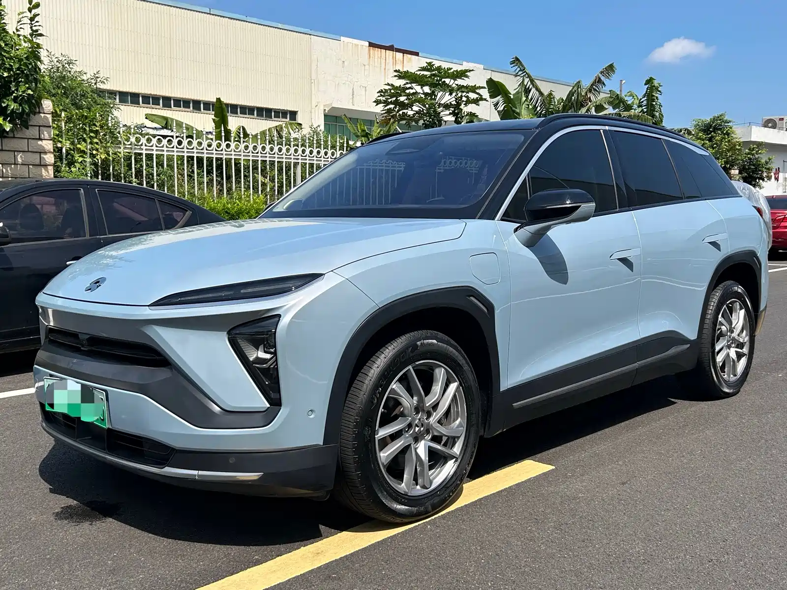 Фото 1 - NIO ES6