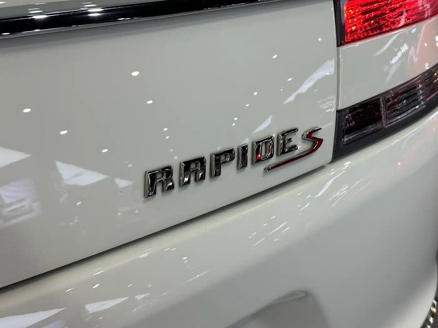 Aston Martin Rapide 2015 Model 6.0L S фото 7