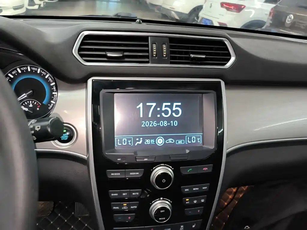 Фото 13 - Haval H2