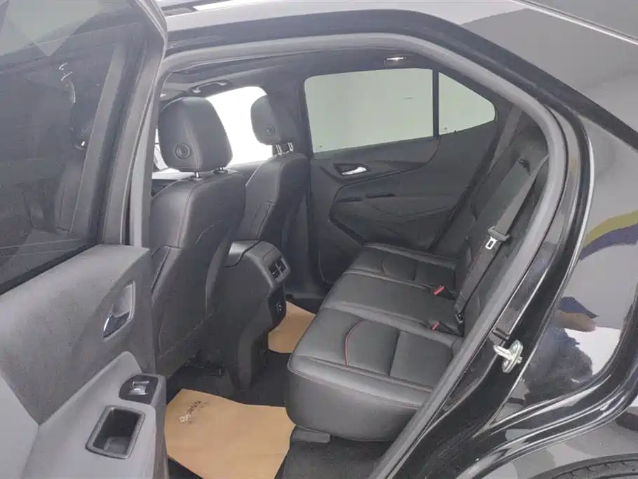 Chevrolet Equinox 2021 550T RS 4WD Intelligent Defender Edition фото 11