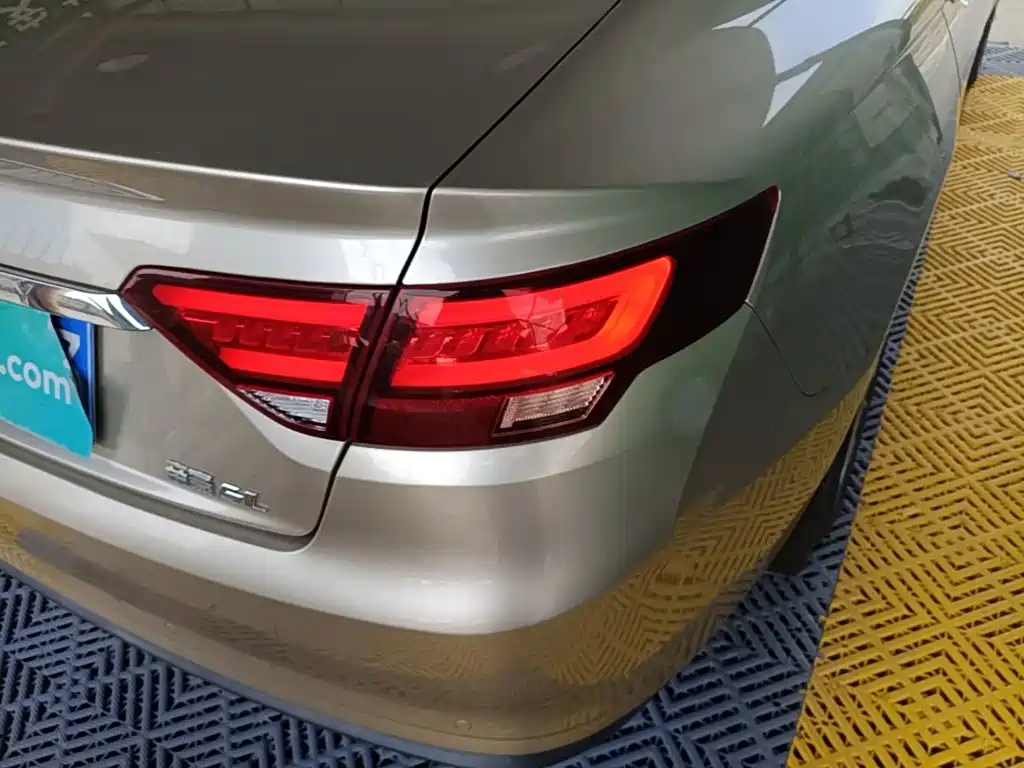 Geely Emgrand GL 2021 2021 UP 1.4T CVT Premium