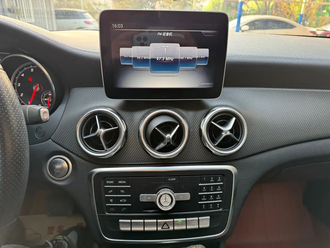Mercedes-Benz GLA 2018 GLA 200 Fashion фото 19