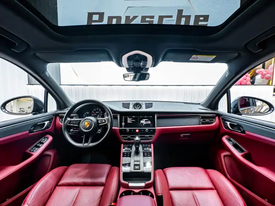 Фото 14 - Porsche Macan