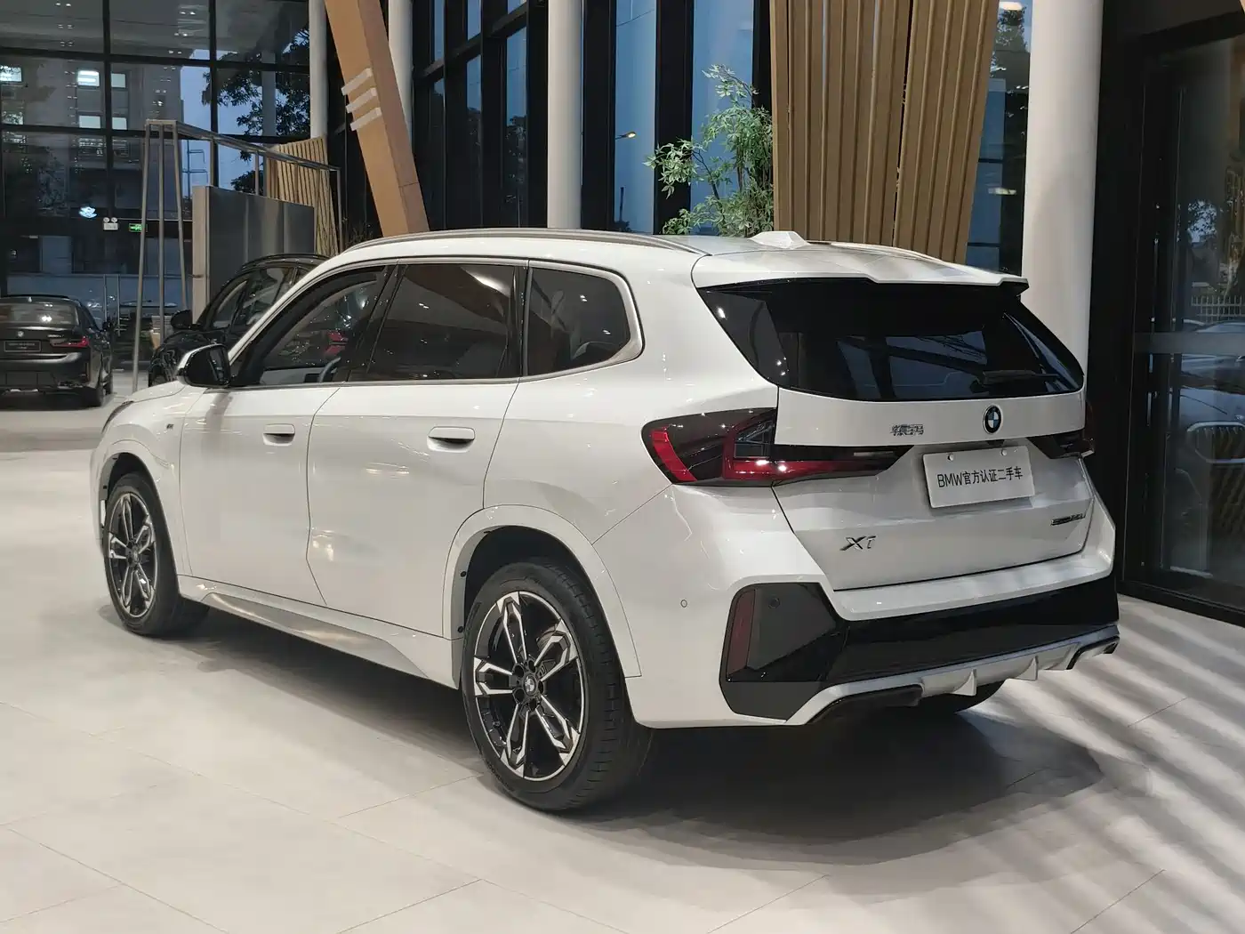 BMW X1 2023 sDrive25Li M Sport Package фото 4