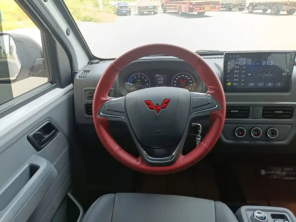 Wuling Motors Wuling Yangguang 2025 2025 400km Bus Comfort Edition