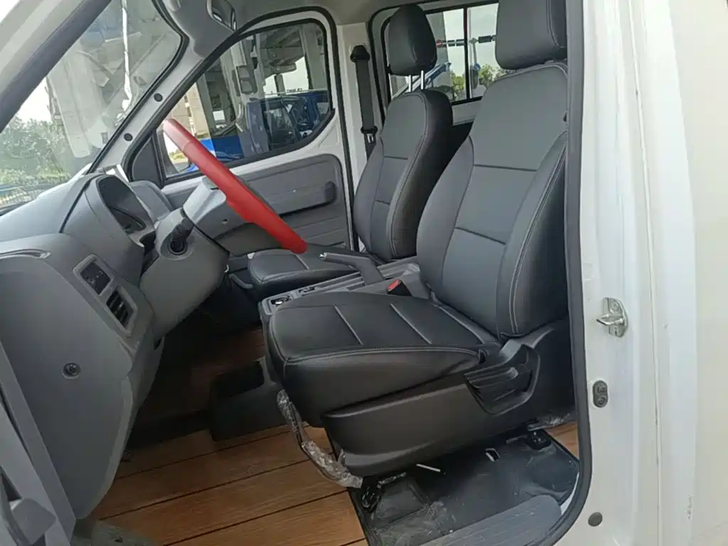 Wuling Motors Wuling Yangguang 2025 2025 400km Bus Comfort Edition