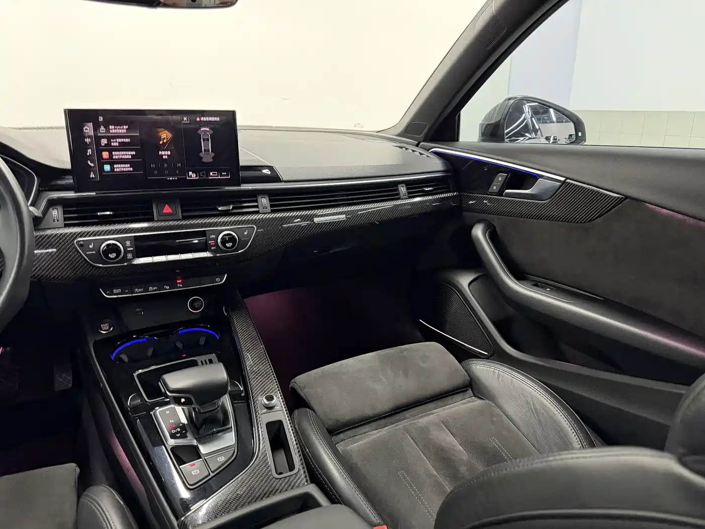 Audi A4L 2022 45 TFSI quattro Premium Dynamic фото 8