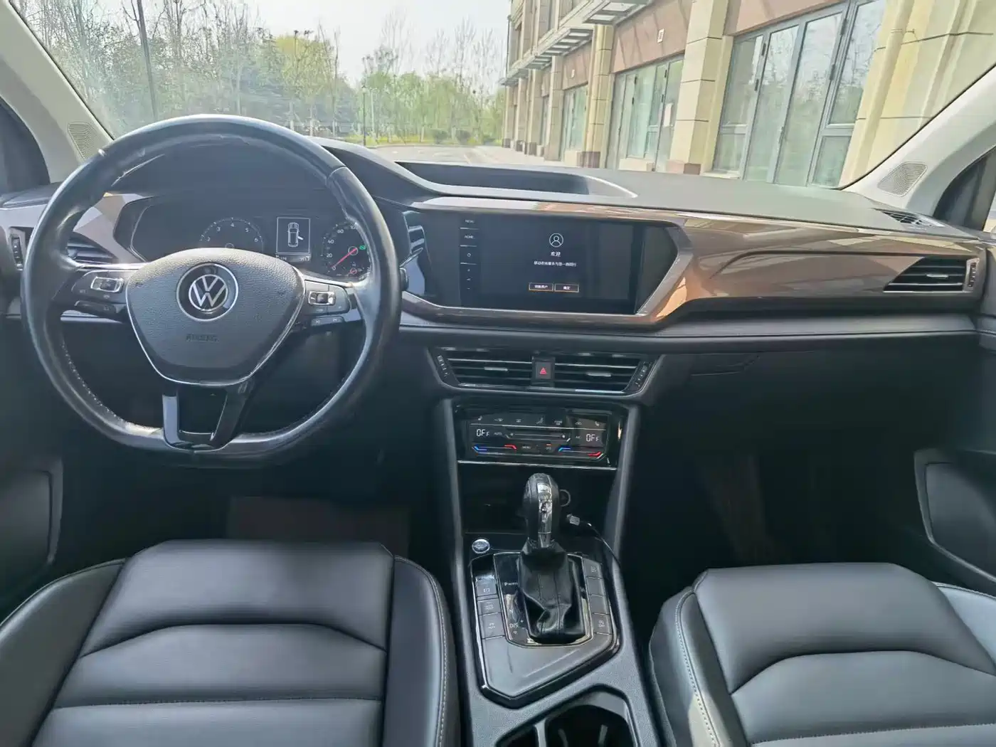 Volkswagen Tharu 2021 Model 280TSI 2WD Luxury Edition фото 13