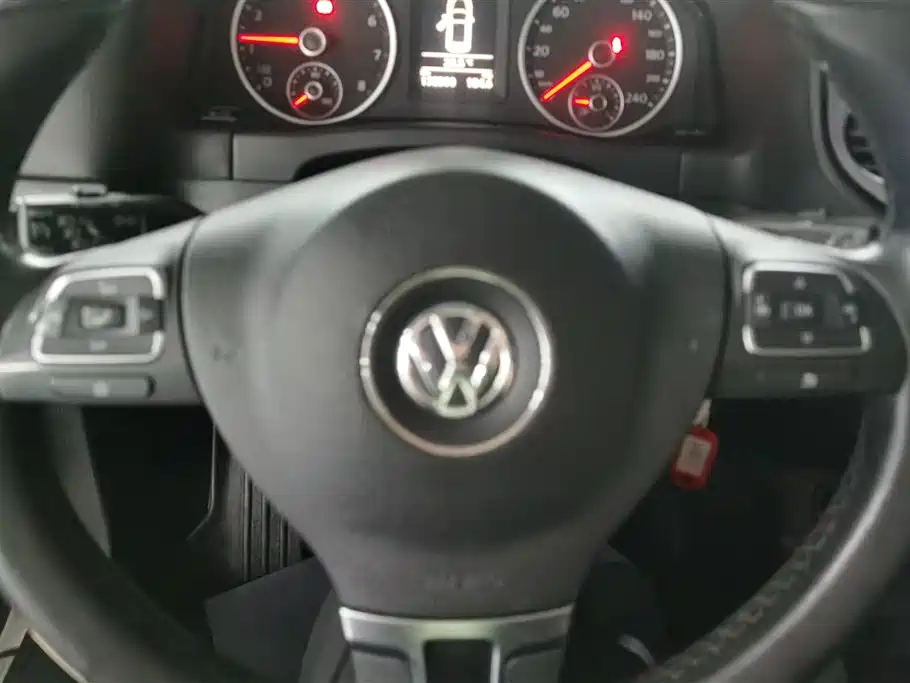 Volkswagen Tiguan 2016 280TSI Automatic 2WD Silk Road Comfort фото 15