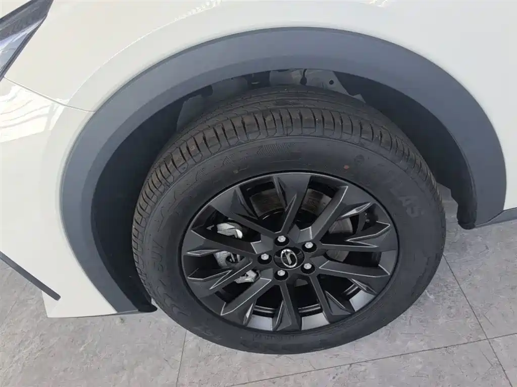 GAC Trumpchi Trumpchi GS3 2026 Shadow Speed 270T Sport Edition фото 23