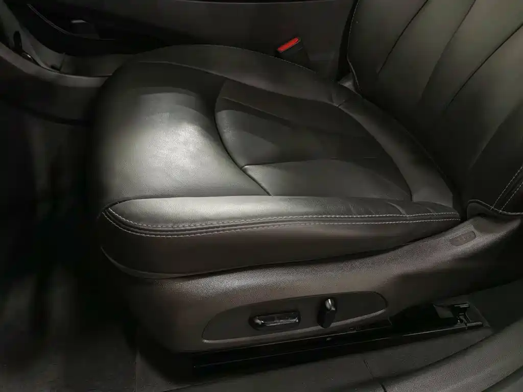 Buick LaCrosse 2022 652T Luxury фото 20