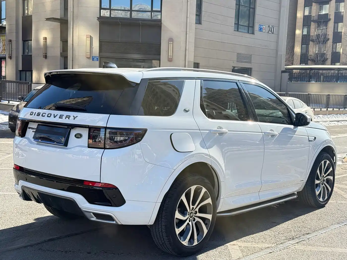 Land Rover Discovery Sport 2021 249PS R-Dynamic SE Performance Technology Edition 5-seater фото 14