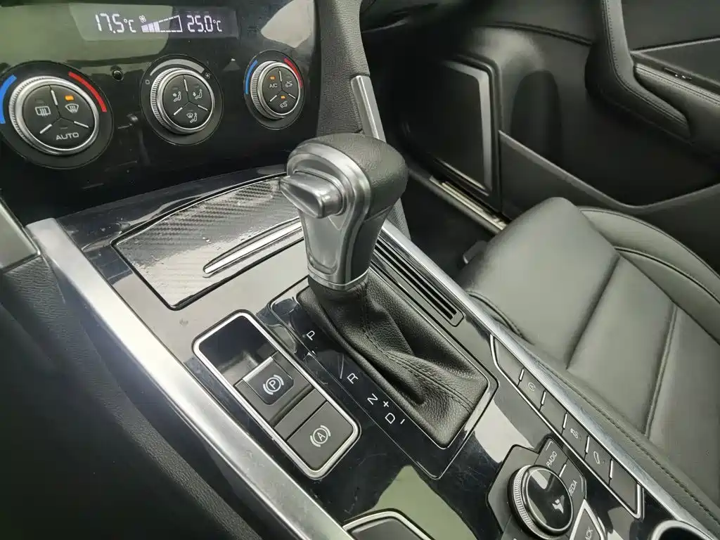 Photo 13 - Haval H7