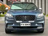 Фото 2 - Lincoln Aviator