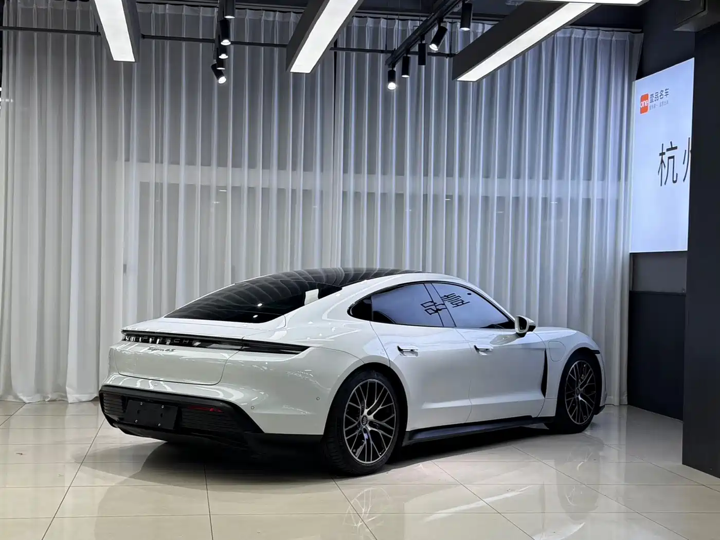 Porsche Taycan 2020 2019 Taycan 4S