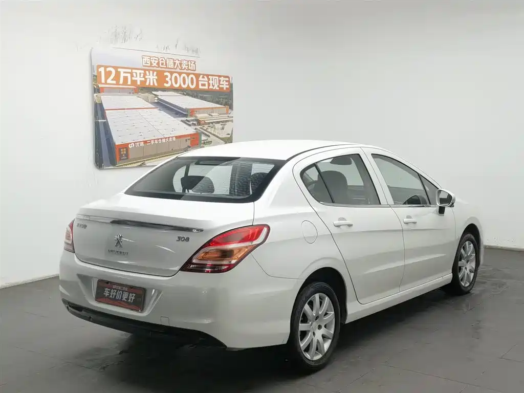 Peugeot 308 2014 Model Joy Edition Classic 1.6L Manual Superior Style фото 2