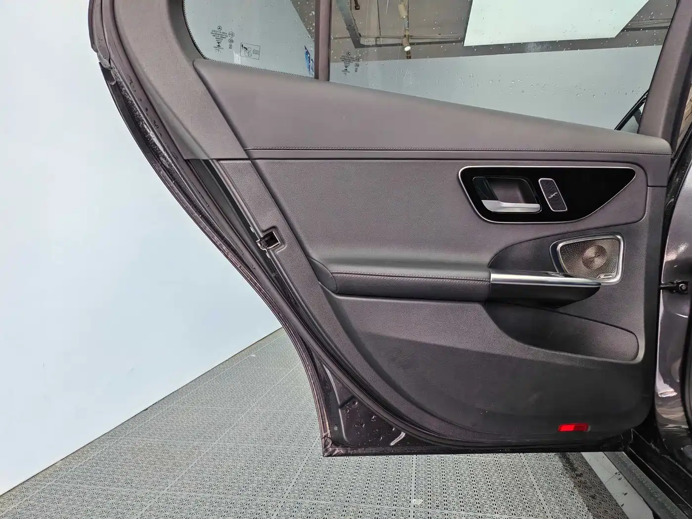 Mercedes-Benz C-Class 2023 C 260 L Night Edition Sport фото 14