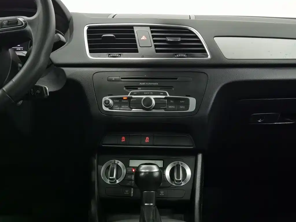 Audi Q3 2015 35 TFSI Progressive фото 12